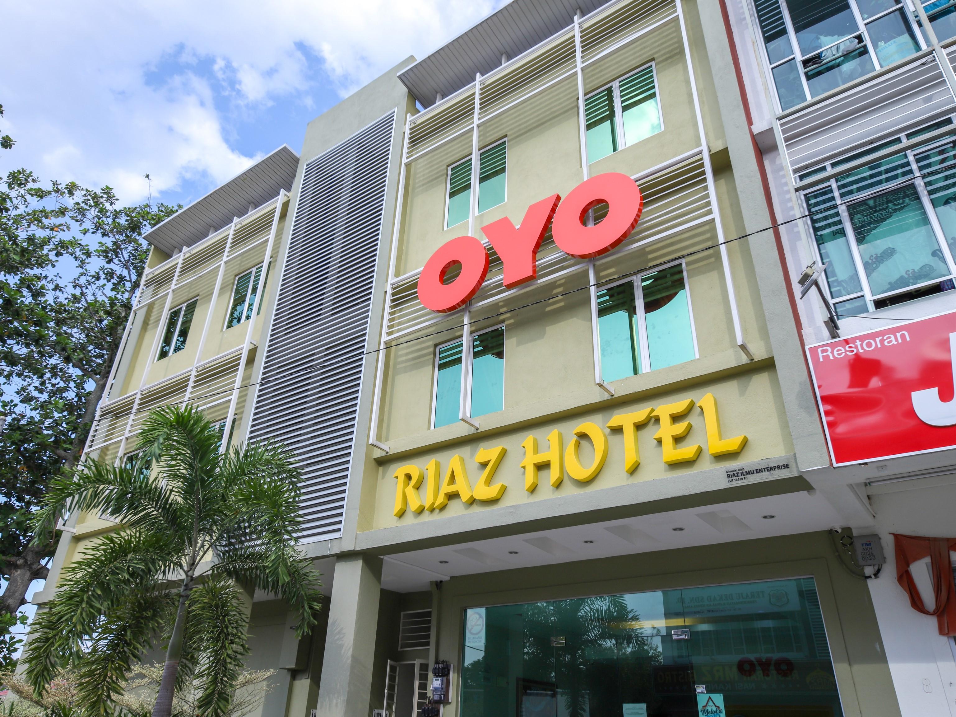 Oyo 89839 Riaz Hotel Malacca Exterior foto