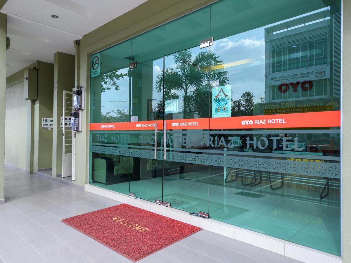 Oyo 89839 Riaz Hotel Malacca Exterior foto
